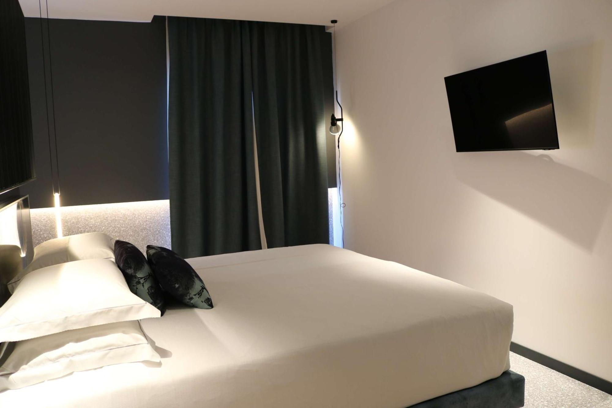 Hotel Ristorante Al Caminetto Worldhotels Crafted Adults Only ตอร์รีเดลเบนาโก ภายนอก รูปภาพ